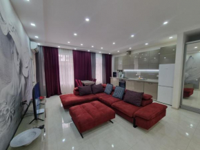 Nizami Mall apartment by Bakuapart